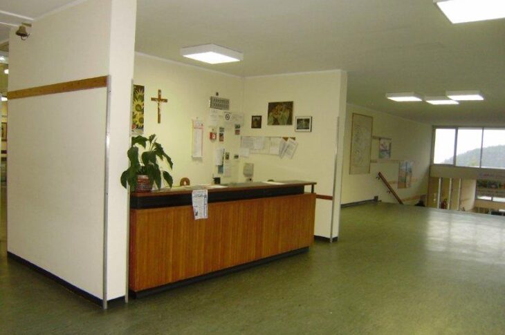 Atrio_postazione collaboratori scolastici